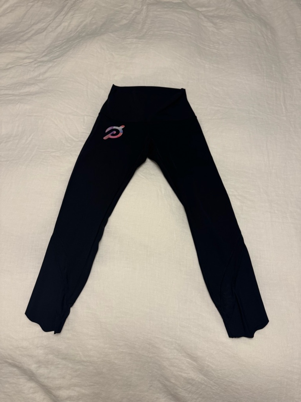 lululemon Peloton 7/8 Tight Scallop Hem Mesh Black 4 Like New